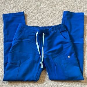 FIGS yola skinny scrub pants